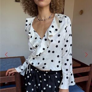 Lisa Says Gah Ricki Wrap Top